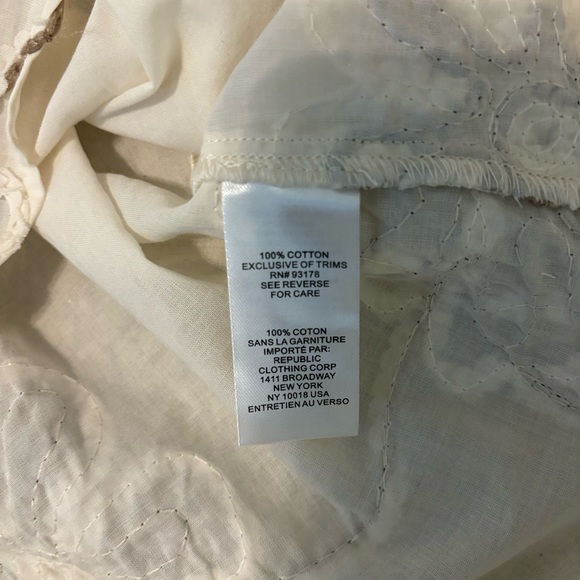 Industry Embroidered Cream Women's Top nwt - Picture 6 of 6